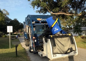 single-stream recycling truck