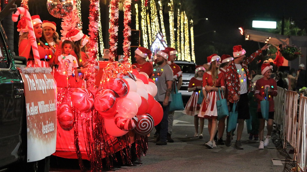 Hupps group float 2022 parade